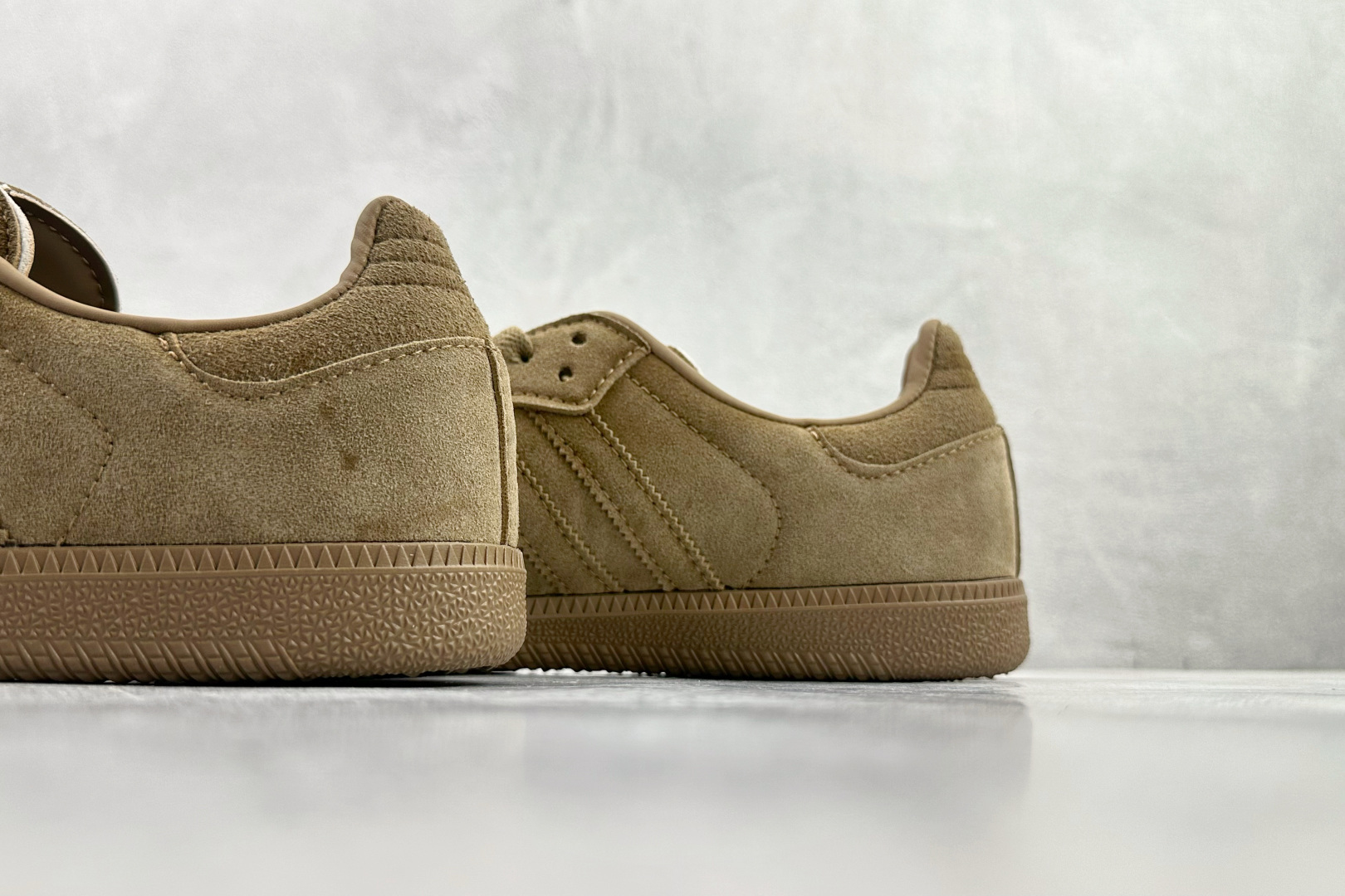 出口订单 adidas originals SAMBA OG棕色 JR0889 出口订单 adidas originals SAMBA OG棕色 JR0889