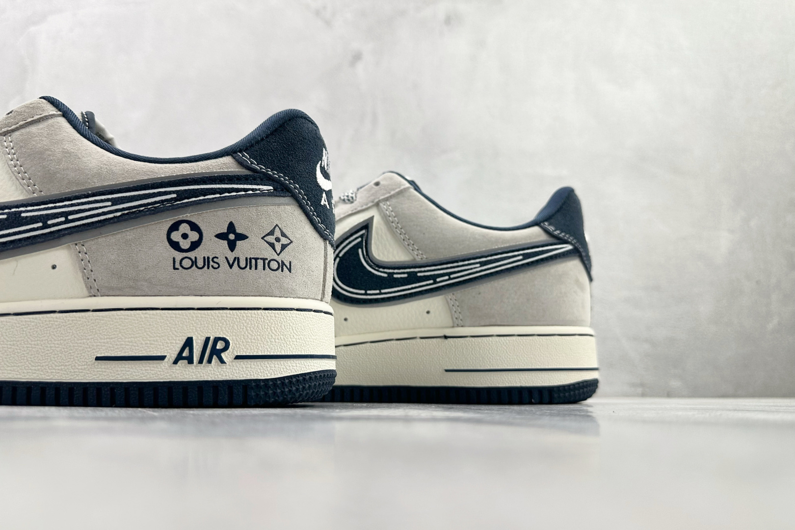 Nike Dunk Low Retro LV 联名 灰白蓝 DD1928-308 Nike Dunk Low Retro LV 联名 灰白蓝 DD1928-308