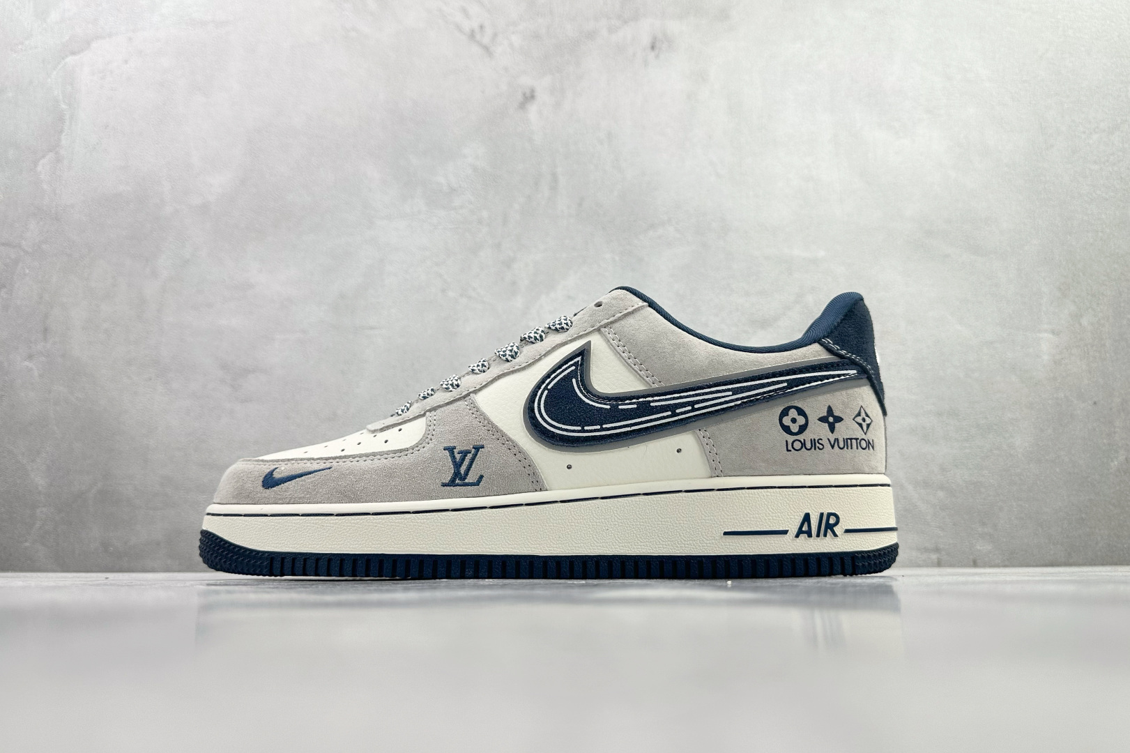 Nike Dunk Low Retro LV 联名 灰白蓝 DD1928-308 Nike Dunk Low Retro LV 联名 灰白蓝 DD1928-308