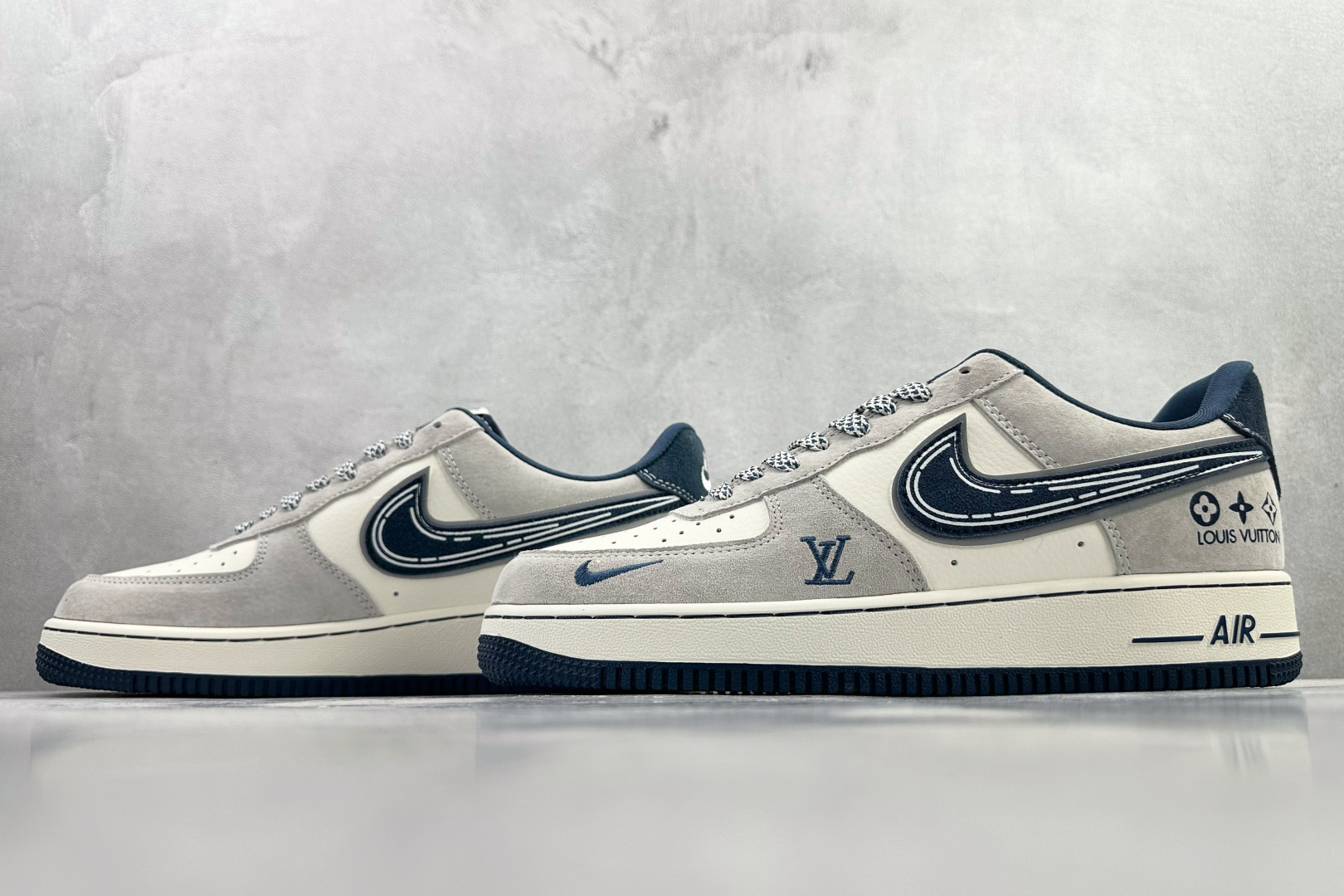 Nike Dunk Low Retro LV 联名 灰白蓝 DD1928-308 Nike Dunk Low Retro LV 联名 灰白蓝 DD1928-308