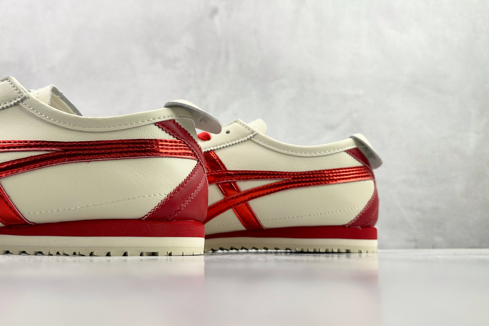 渠道特供 Onitsuka Tiger鬼塚虎 MEXICO 66 NM 米红色 1183C522-200-High Quatity Cheap Brand wholesale wholesaler seller Clothes Bags handbags Sneakers Top Fashion Clothing Shoes from China Factory Chinese suppliers best Quality Beautiful Price 渠道特供 Onitsuka Tiger鬼塚虎 MEXICO 66 NM 米红色 1183C522-200