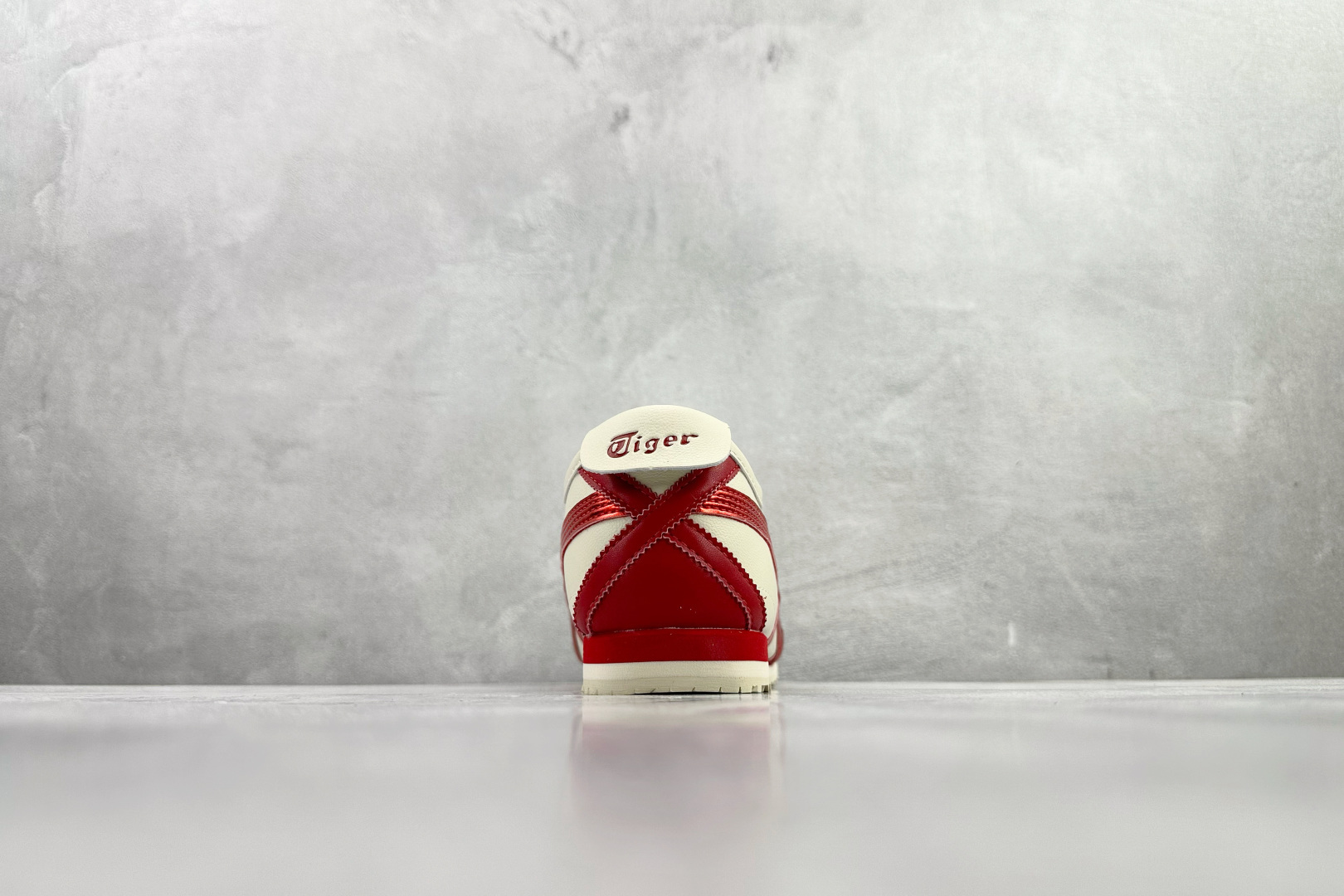 渠道特供 Onitsuka Tiger鬼塚虎 MEXICO 66 NM 米红色 1183C522-200-High Quatity Cheap Brand wholesale wholesaler seller Clothes Bags handbags Sneakers Top Fashion Clothing Shoes from China Factory Chinese suppliers best Quality Beautiful Price 渠道特供 Onitsuka Tiger鬼塚虎 MEXICO 66 NM 米红色 1183C522-200