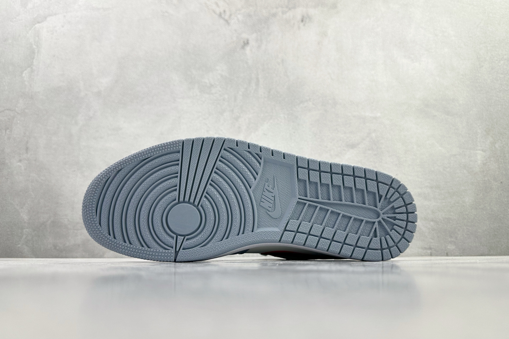 平台爆款 Jordan Air Jordan 1 Low Blue Grey Dune Red 蓝白 DC0774-164-High Quatity Cheap Brand wholesale wholesaler seller Clothes Bags handbags Sneakers Top Fashion Clothing Shoes from China Factory Chinese suppliers best Quality Beautiful Price 平台爆款 Jordan Air Jordan 1 Low Blue Grey Dune Red 蓝白 DC0774-164