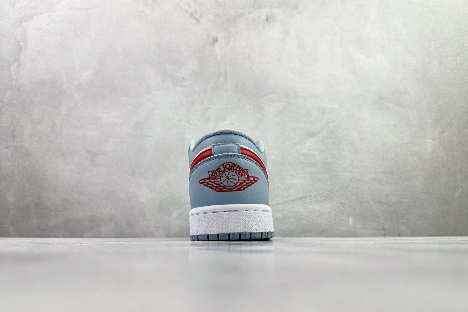 平台爆款 Jordan Air Jordan 1 Low Blue Grey Dune Red 蓝白 DC0774-164-High Quatity Cheap Brand wholesale wholesaler seller Clothes Bags handbags Sneakers Top Fashion Clothing Shoes from China Factory Chinese suppliers best Quality Beautiful Price 平台爆款 Jordan Air Jordan 1 Low Blue Grey Dune Red 蓝白 DC0774-164