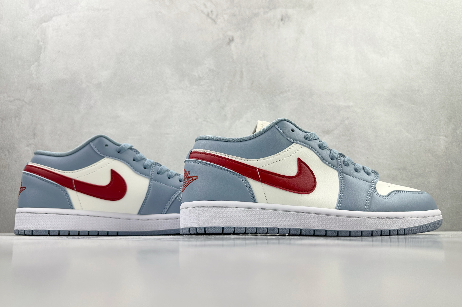 平台爆款 Jordan Air Jordan 1 Low Blue Grey Dune Red 蓝白 DC0774-164-High Quatity Cheap Brand wholesale wholesaler seller Clothes Bags handbags Sneakers Top Fashion Clothing Shoes from China Factory Chinese suppliers best Quality Beautiful Price 平台爆款 Jordan Air Jordan 1 Low Blue Grey Dune Red 蓝白 DC0774-164