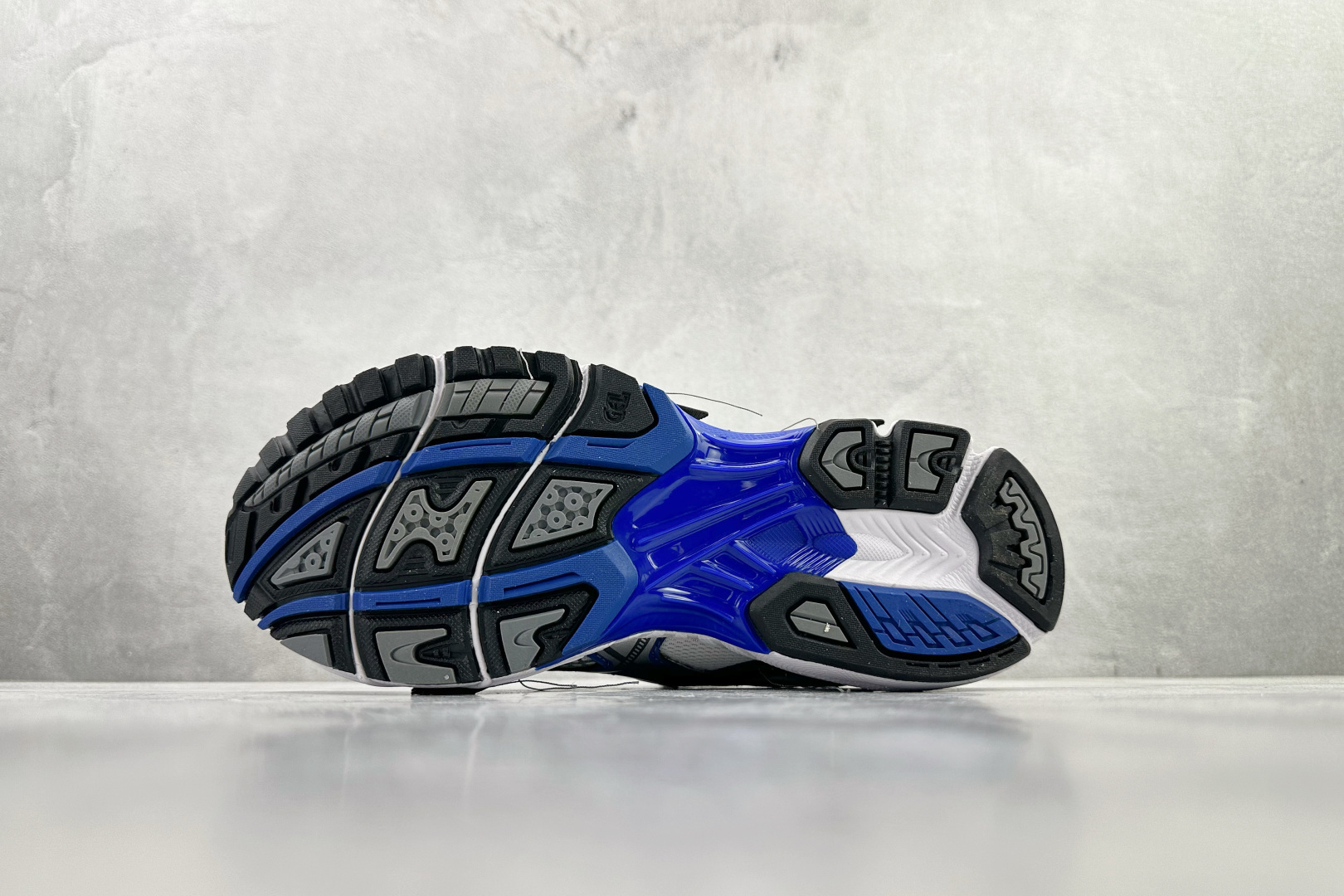 INVINCIBLE x ASICS GEL-Nimbus 10.1 HTTP 404 蓝白色 1203A814-021-High Quatity Cheap Brand wholesale wholesaler seller Clothes Bags handbags Sneakers Top Fashion Clothing Shoes from China Factory Chinese suppliers best Quality Beautiful Price INVINCIBLE x ASICS GEL-Nimbus 10.1 HTTP 404 蓝白色 1203A814-021