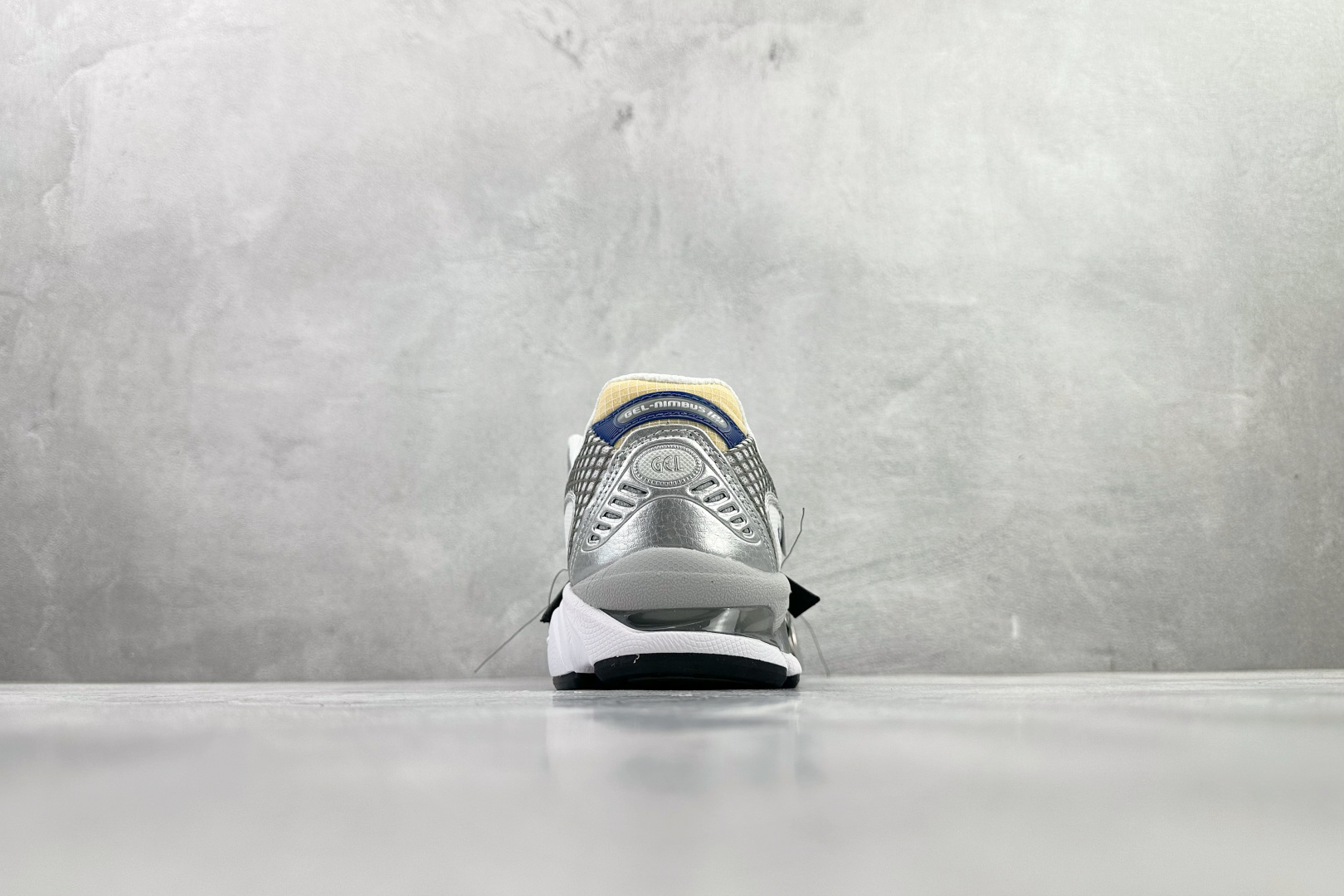 INVINCIBLE x ASICS GEL-Nimbus 10.1 HTTP 404 蓝白色 1203A814-021-High Quatity Cheap Brand wholesale wholesaler seller Clothes Bags handbags Sneakers Top Fashion Clothing Shoes from China Factory Chinese suppliers best Quality Beautiful Price INVINCIBLE x ASICS GEL-Nimbus 10.1 HTTP 404 蓝白色 1203A814-021