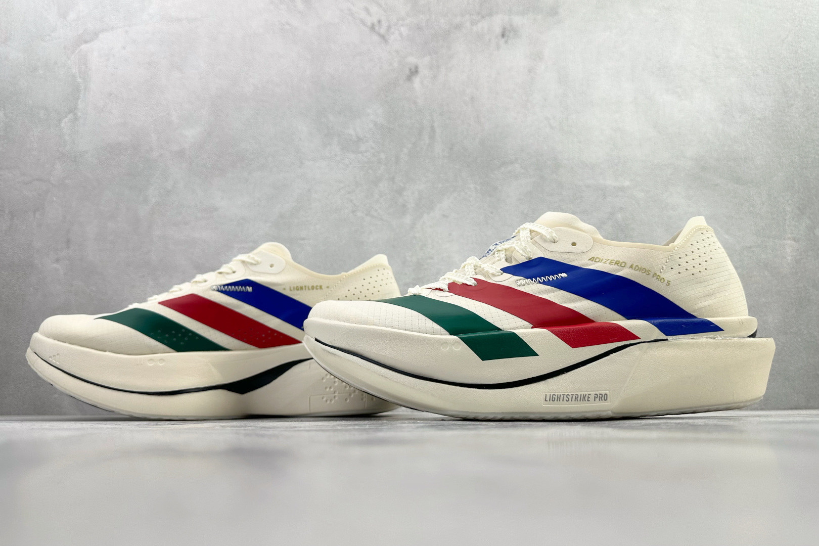 adidas Adizero Adios Pro 5 蓝红绿 K18296-High Quatity Cheap Brand wholesale wholesaler seller Clothes Bags handbags Sneakers Top Fashion Clothing Shoes from China Factory Chinese suppliers best Quality Beautiful Price adidas Adizero Adios Pro 5 蓝红绿 K18296