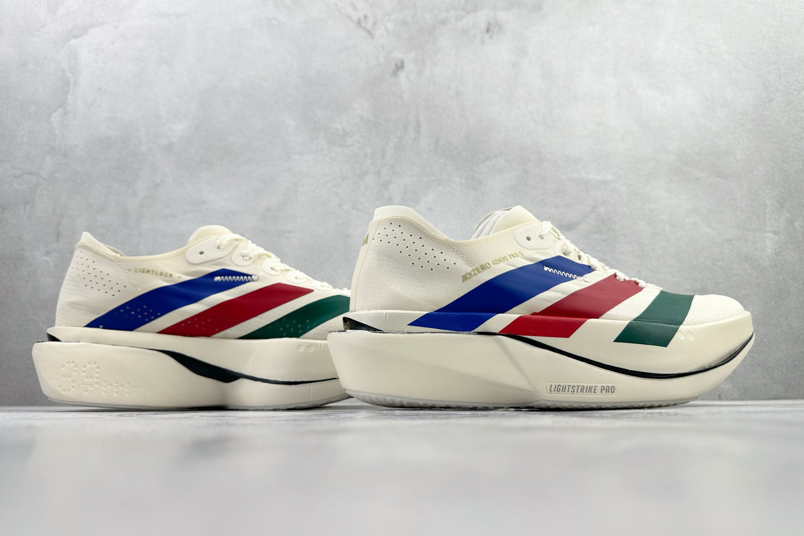 adidas Adizero Adios Pro 5 蓝红绿 K18296-High Quatity Cheap Brand wholesale wholesaler seller Clothes Bags handbags Sneakers Top Fashion Clothing Shoes from China Factory Chinese suppliers best Quality Beautiful Price adidas Adizero Adios Pro 5 蓝红绿 K18296