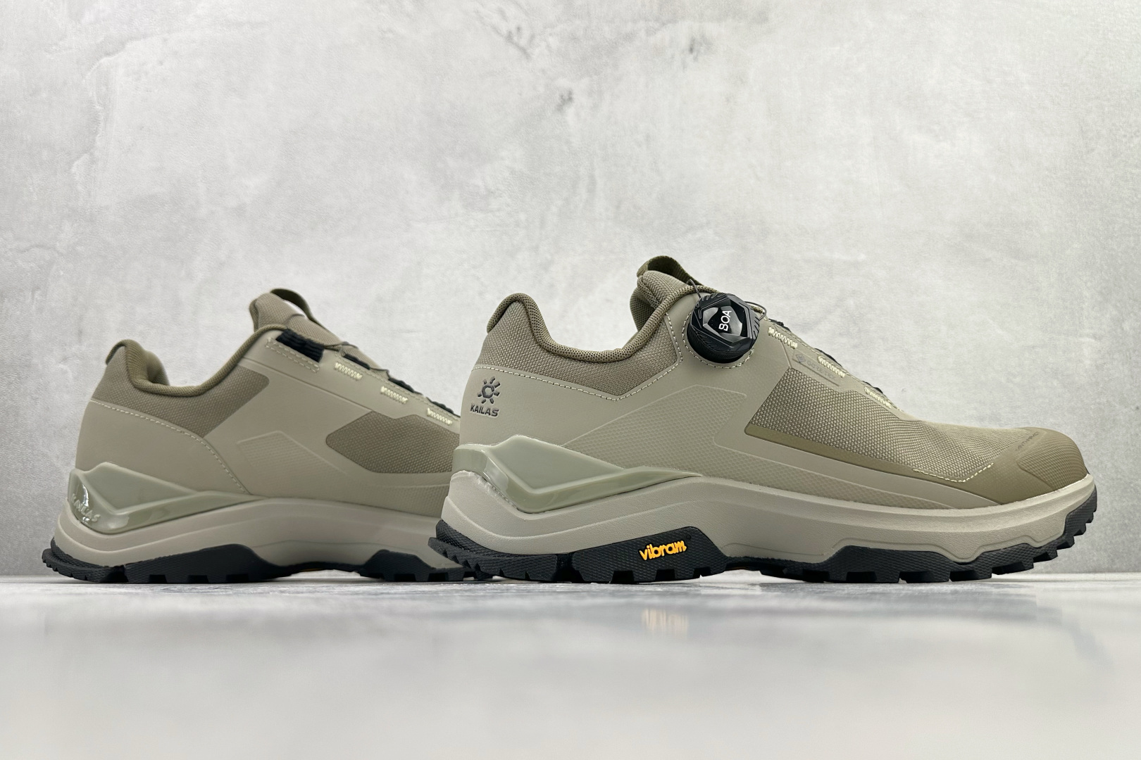 广版 凯乐石KAILAS 界山 GTX BOA 黑绿色货号：KS尺码：36 36.5 37 37.5 3