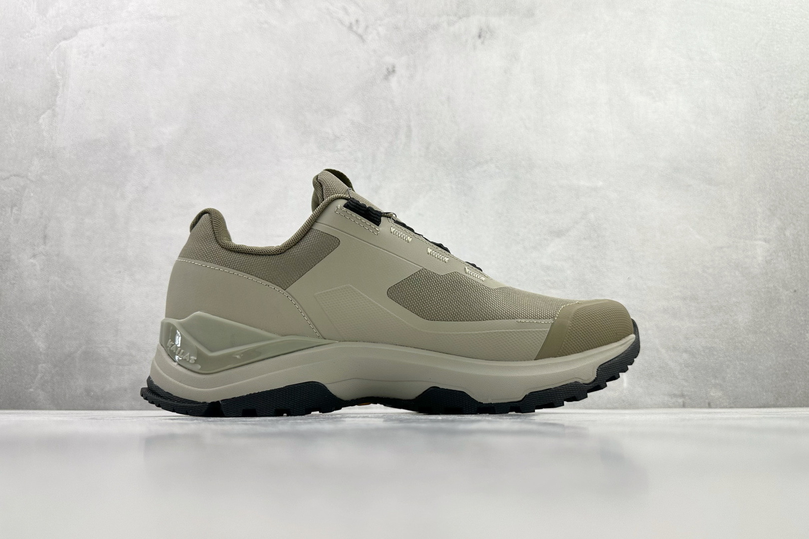 广版 凯乐石KAILAS 界山 GTX BOA 黑绿色货号：KS尺码：36 36.5 37 37.5 3