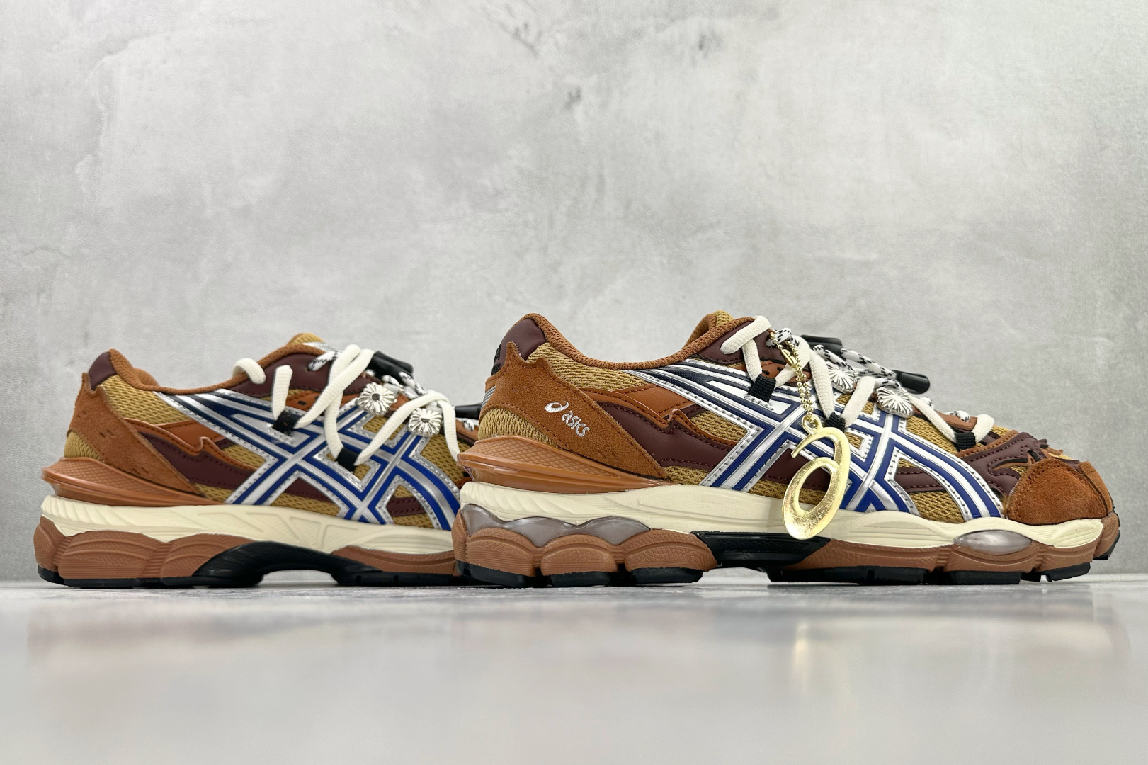 TOGA x ASICS Gel-Cumulus 16 TG 棕色 1203A838-200 TOGA x ASICS Gel-Cumulus 16 TG 棕色 1203A838-200