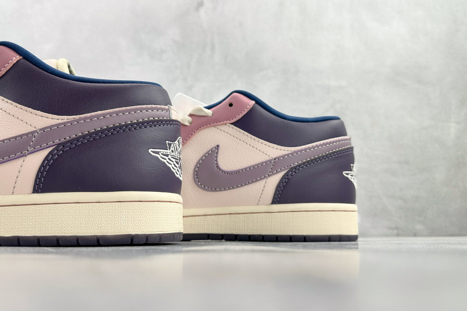 平台爆款 Jordan Air Jordan 1 Low 粉紫色 DZ2768-651 平台爆款 Jordan Air Jordan 1 Low 粉紫色 DZ2768-651