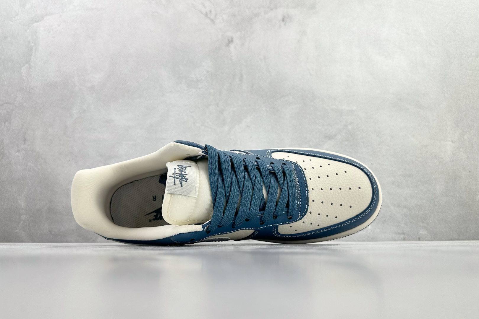 Nike AIR Jordan 1'07 斯图西 联名 蓝白 XL1979-132 Nike AIR Jordan 1'07 斯图西 联名 蓝白 XL1979-132