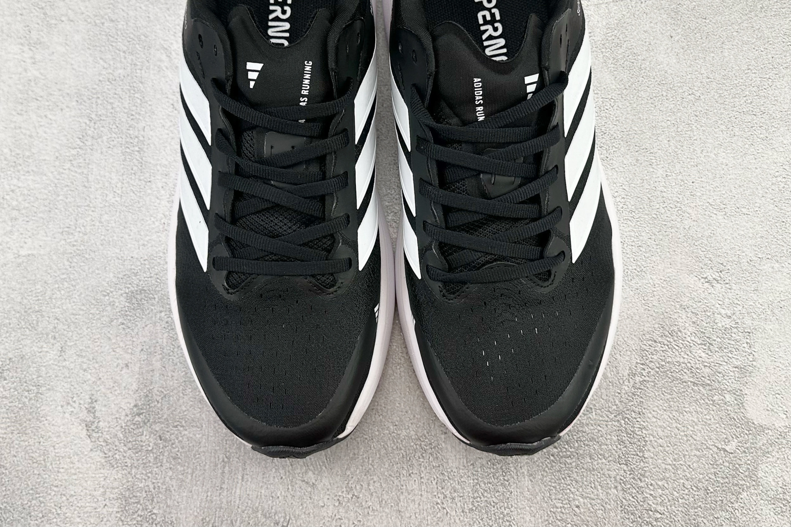 出口订单 Adidas Supernova Solution 3 M 黑白 KK1202 出口订单 Adidas Supernova Solution 3 M 黑白 KK1202