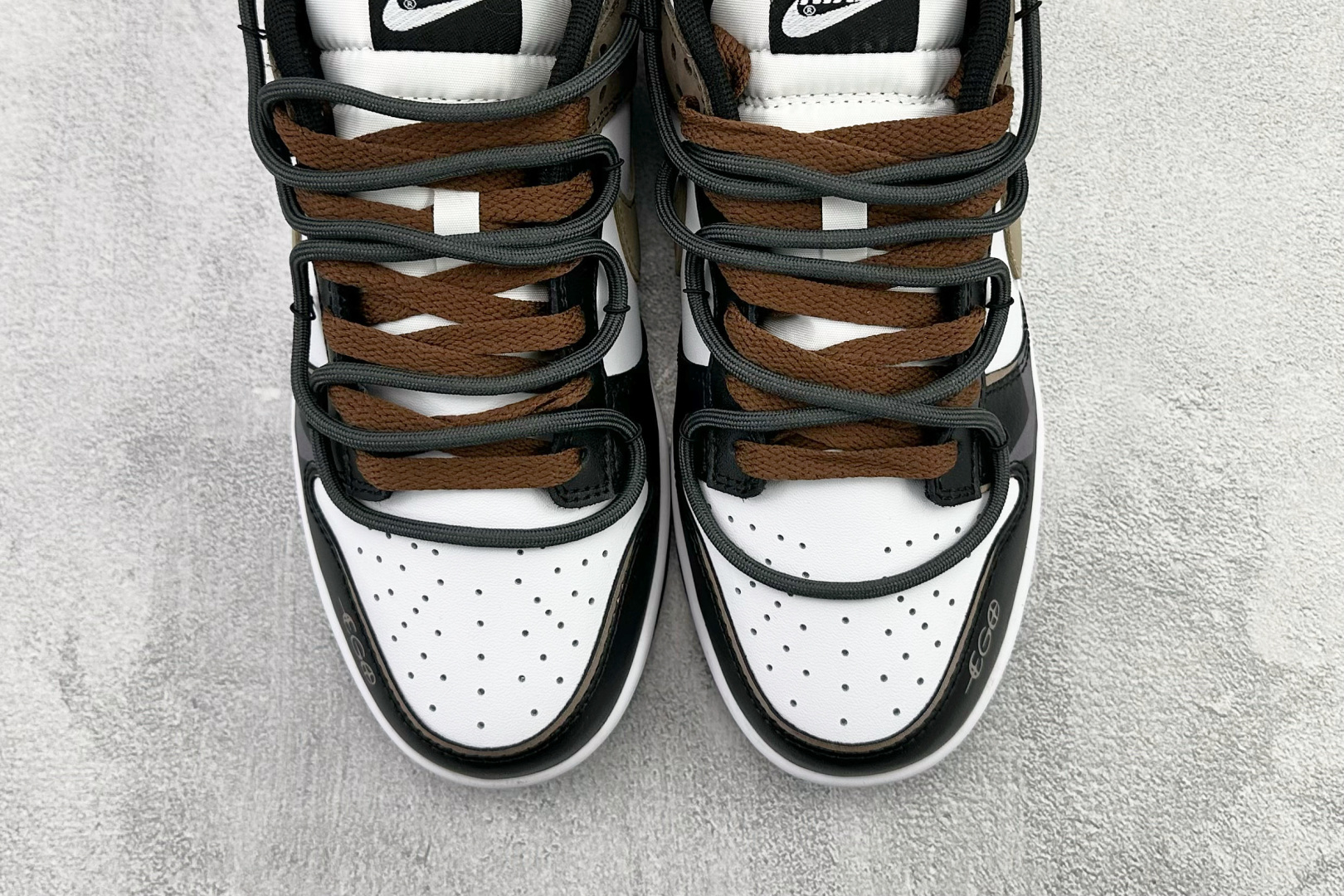 定制球鞋 Nike Dunk 余晖之下 黑白棕 HF5441-100 定制球鞋 Nike Dunk 余晖之下 黑白棕 HF5441-100