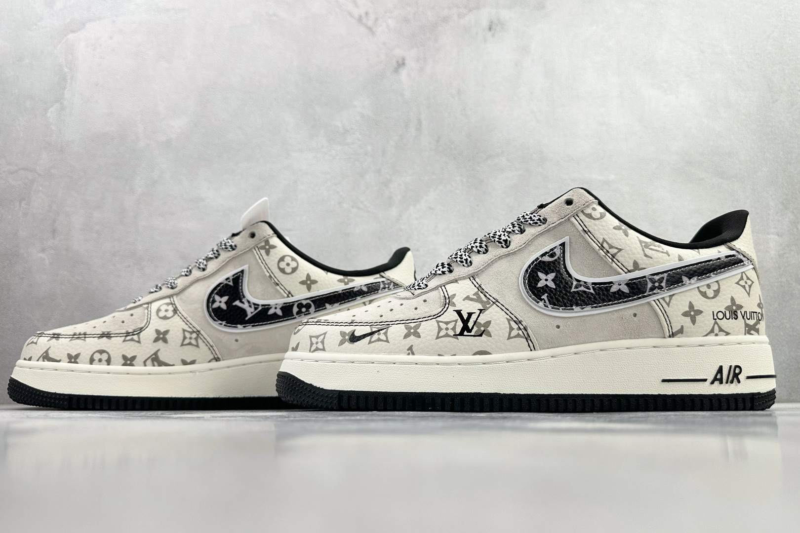 Nike AIR FORCE 1'07 LX LV 联名 米灰黑 SY1388-030 Nike AIR FORCE 1'07 LX LV 联名 米灰黑 SY1388-030