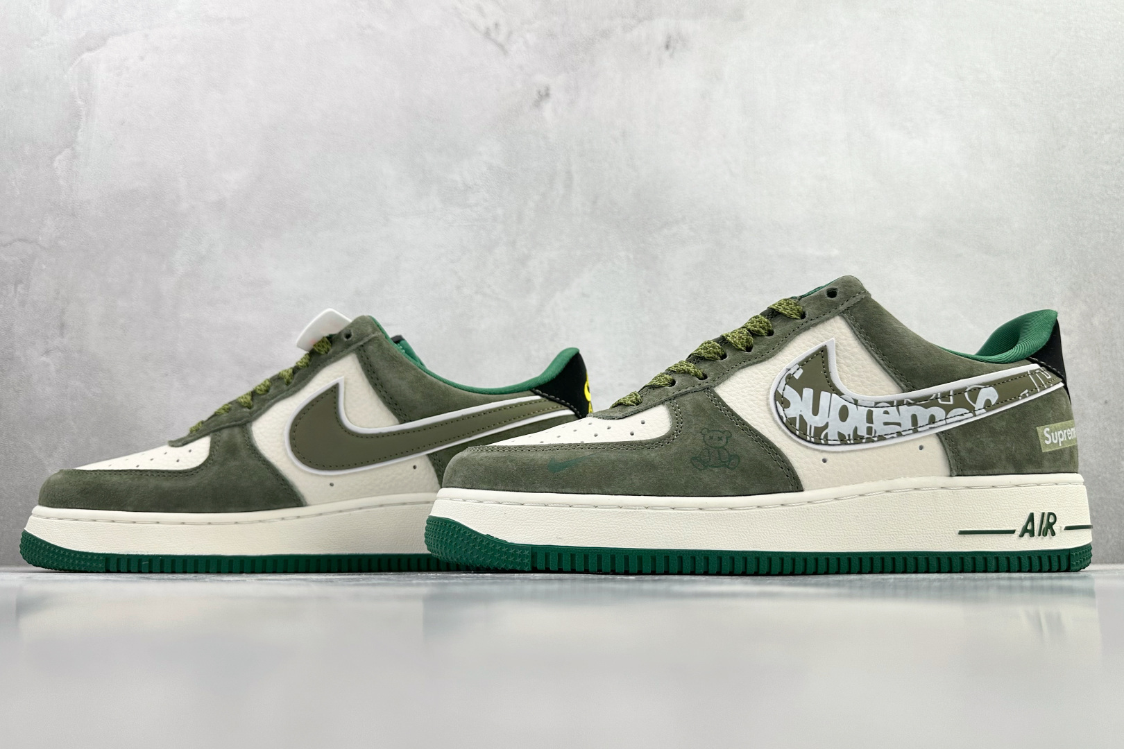 Nike AIR FORCE 1'07 LX Supreme 联名 米白绿 SY1388-027 Nike AIR FORCE 1'07 LX Supreme 联名 米白绿 SY1388-027