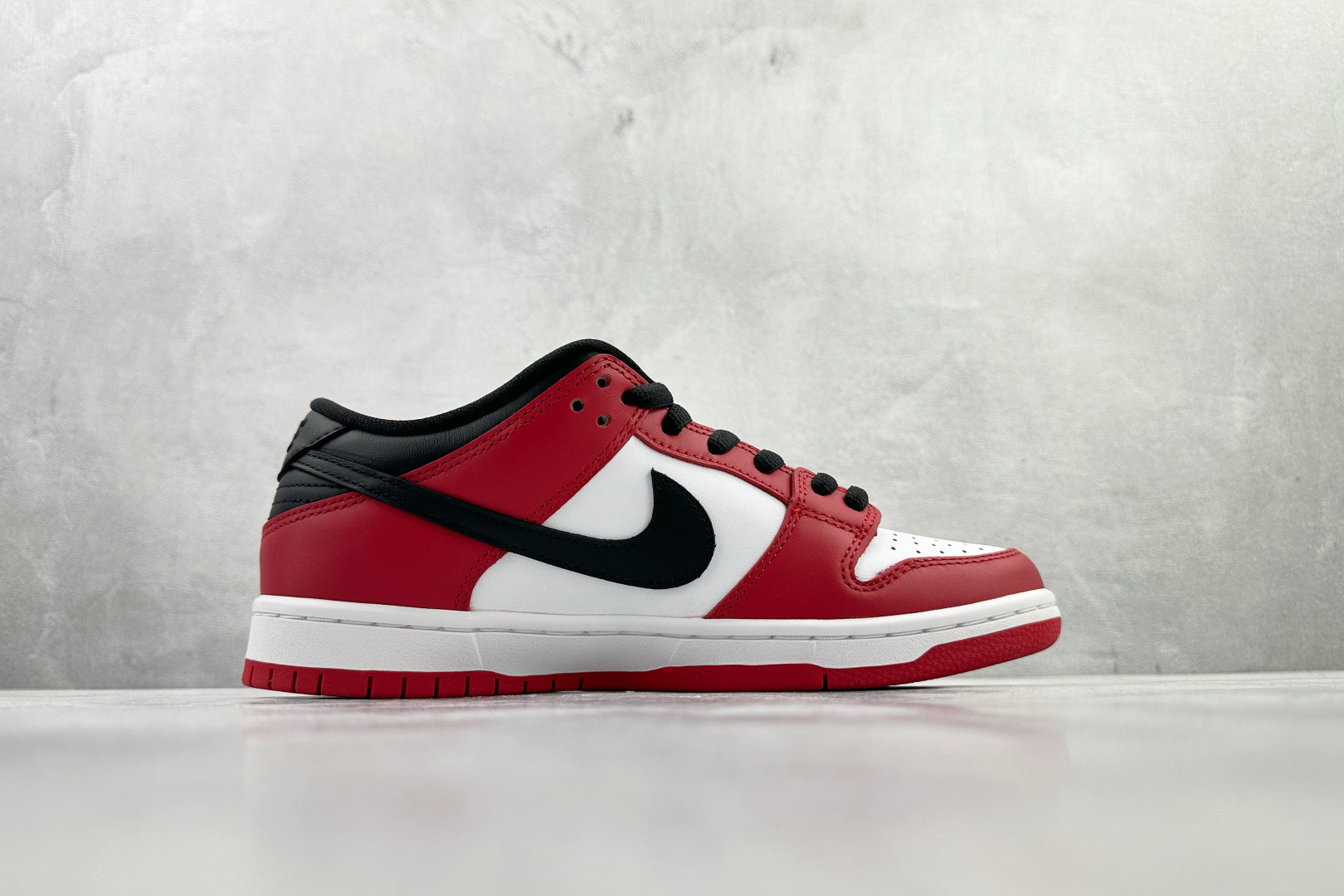 Nike Dunk SB Pro ”chicago” 芝加哥 黑白红 BQ6817-600 Nike Dunk SB Pro ”chicago” 芝加哥 黑白红 BQ6817-600