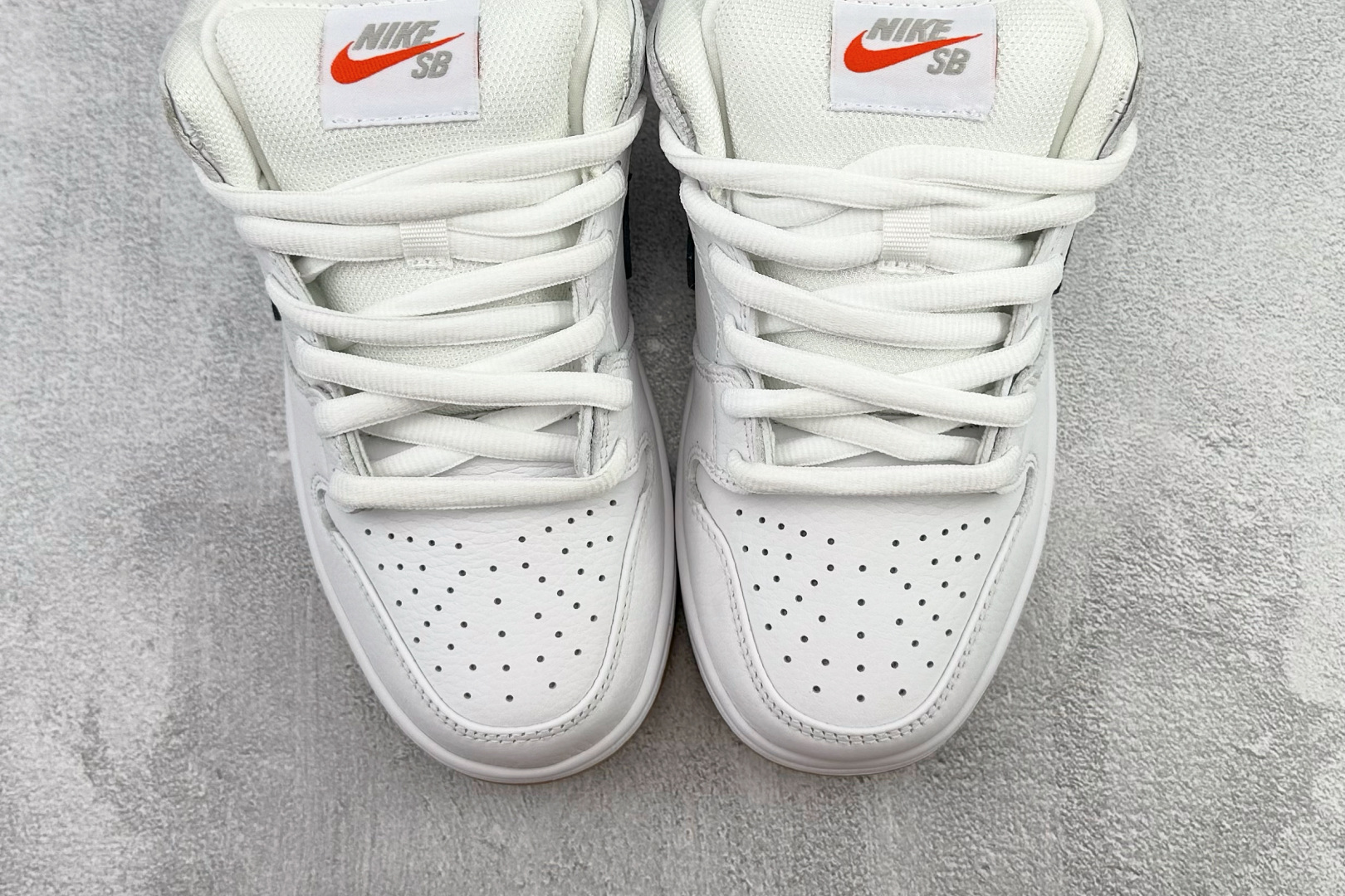 Nike Dunk SB Pro 白蓝生胶 CZ2249-100 Nike Dunk SB Pro 白蓝生胶 CZ2249-100