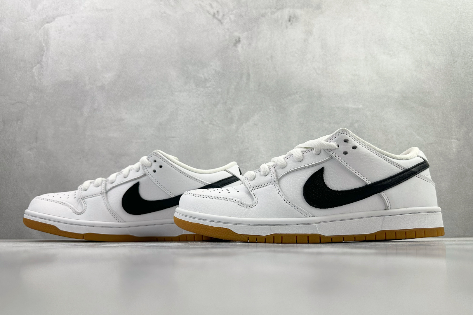 Nike Dunk SB SB Pro Iso ”Orange Label” PU 白黑 CD2563-100 Nike Dunk SB SB Pro Iso ”Orange Label” PU 白黑 CD2563-100