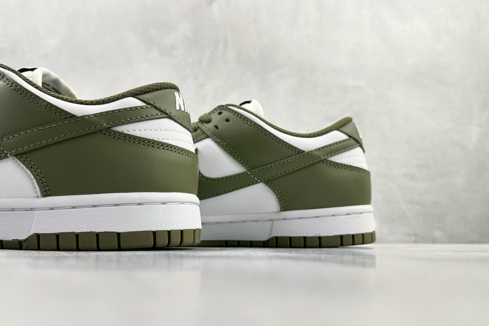 Nike Dunk ”Medium Olive” 白橄榄绿 DD1503-120 Nike Dunk ”Medium Olive” 白橄榄绿 DD1503-120