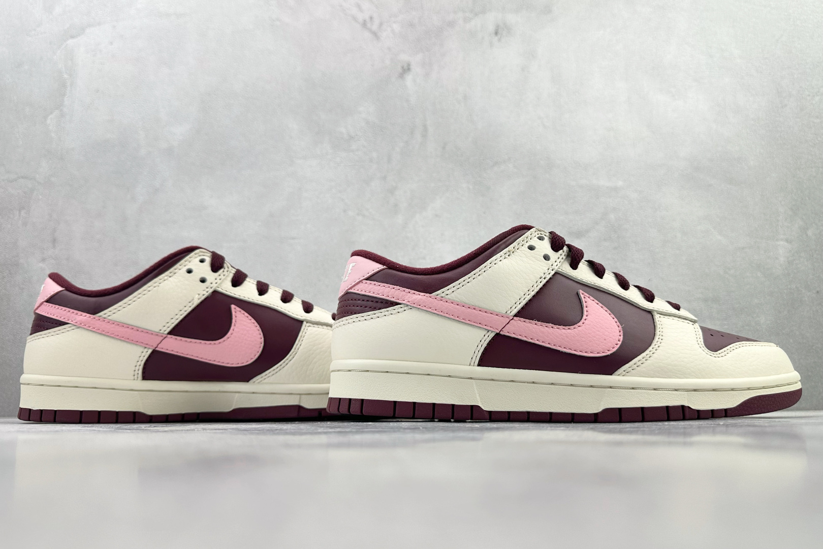 Nike Dunk ”Night Maroon and Medium Soft Pink” 酒红色 DR9705-100 Nike Dunk ”Night Maroon and Medium Soft Pink” 酒红色 DR9705-100
