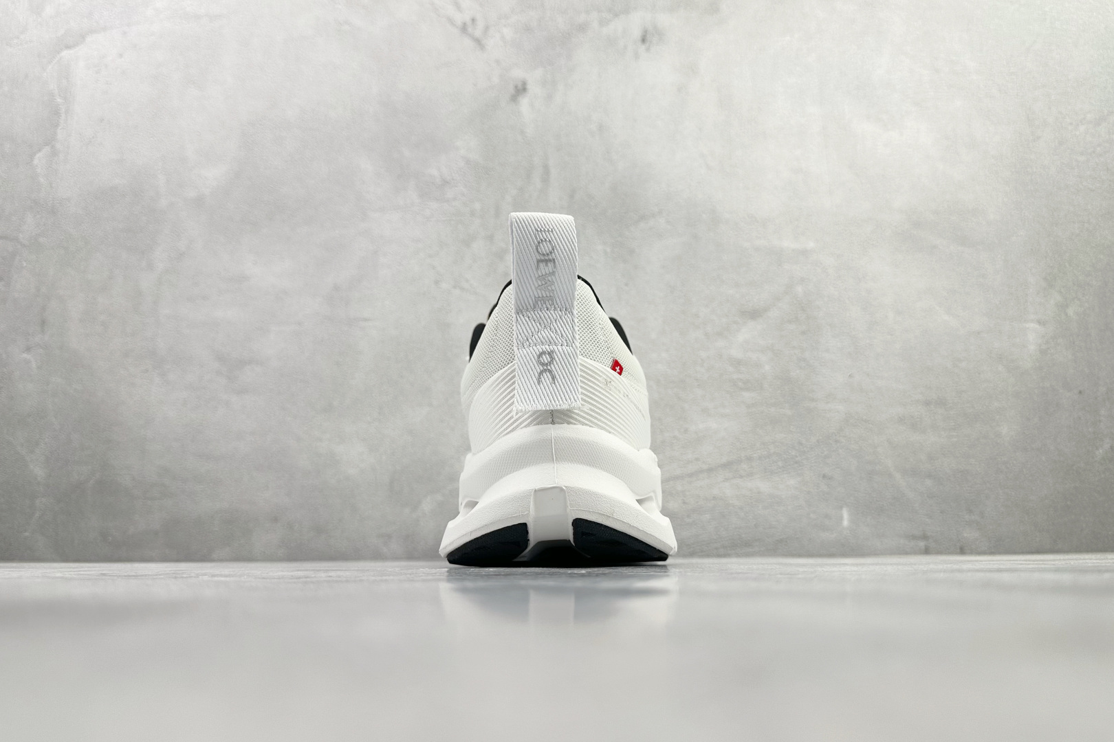 LOEWE x On昂跑 Cloudtilt 2 棕褐 3ME1069 LOEWE x On昂跑 Cloudtilt 2 棕褐 3ME1069