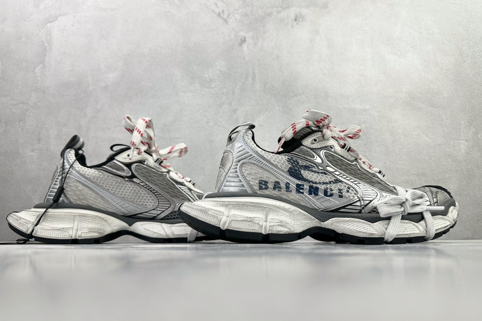 380 最新外贸批次 Balenciaga巴黎世家 3XL 灰蓝色 840090W3XSG-Chinese UA Cheap High Quatity Brand Clothes Bags handbags Sneakers wholesale wholesaler seller from China Factory suppliers Fashion Clothing Shoes best Quality Beautiful Price 380 最新外贸批次 Balenciaga巴黎世家 3XL 灰蓝色 840090W3XSG