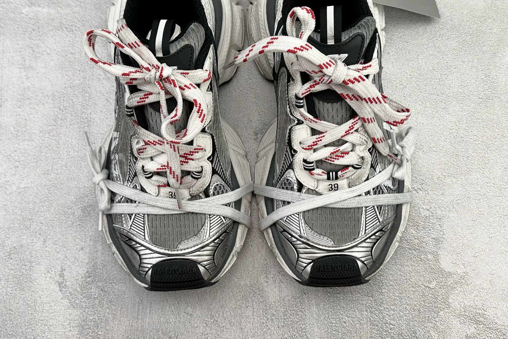 380 最新外贸批次 Balenciaga巴黎世家 3XL 灰蓝色 840090W3XSG-Chinese UA Cheap High Quatity Brand Clothes Bags handbags Sneakers wholesale wholesaler seller from China Factory suppliers Fashion Clothing Shoes best Quality Beautiful Price 380 最新外贸批次 Balenciaga巴黎世家 3XL 灰蓝色 840090W3XSG