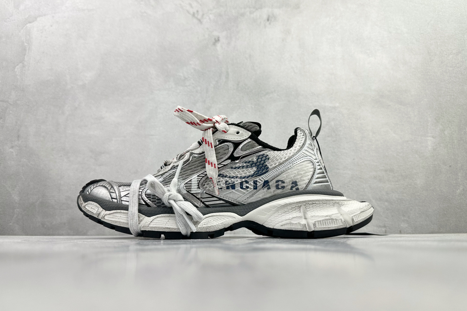 380 最新外贸批次 Balenciaga巴黎世家 3XL 灰蓝色 840090W3XSG-Chinese UA Cheap High Quatity Brand Clothes Bags handbags Sneakers wholesale wholesaler seller from China Factory suppliers Fashion Clothing Shoes best Quality Beautiful Price 380 最新外贸批次 Balenciaga巴黎世家 3XL 灰蓝色 840090W3XSG