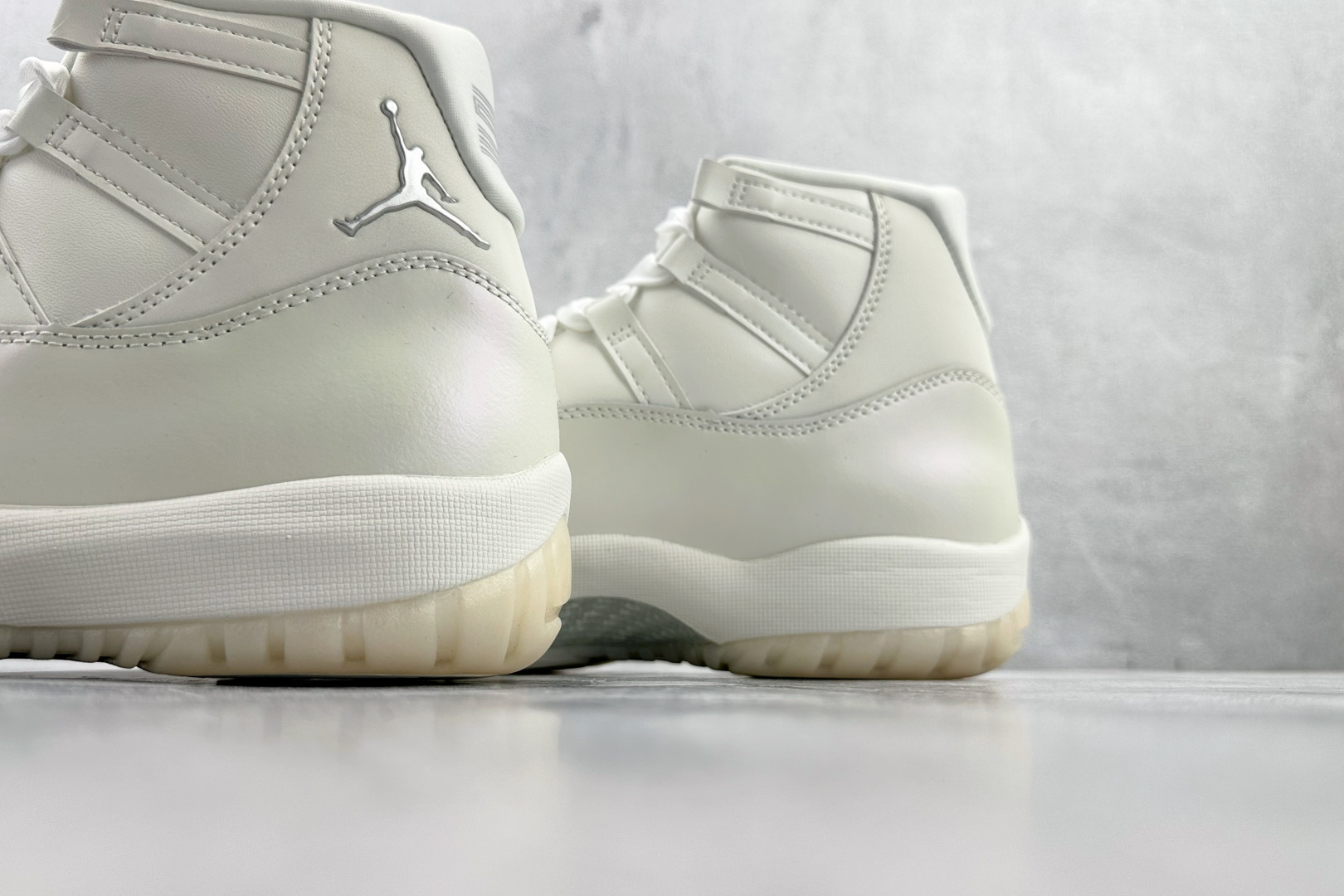 口碑神作 Jordan Air Jordan 11 RETRO Pearl 珍珠白 AR0715-110 口碑神作 Jordan Air Jordan 11 RETRO Pearl 珍珠白 AR0715-110