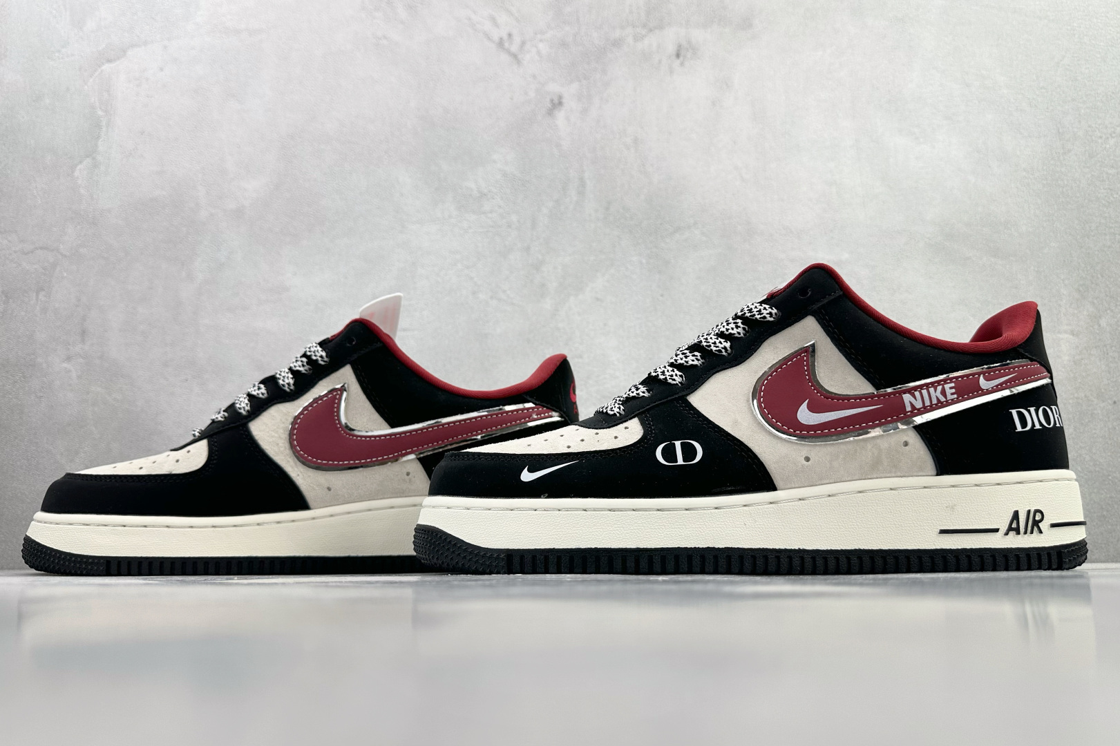 Nike AIR FORCE 1'07 LX DIOR 联名 黑红 SY1388-029 Nike AIR FORCE 1'07 LX DIOR 联名 黑红 SY1388-029
