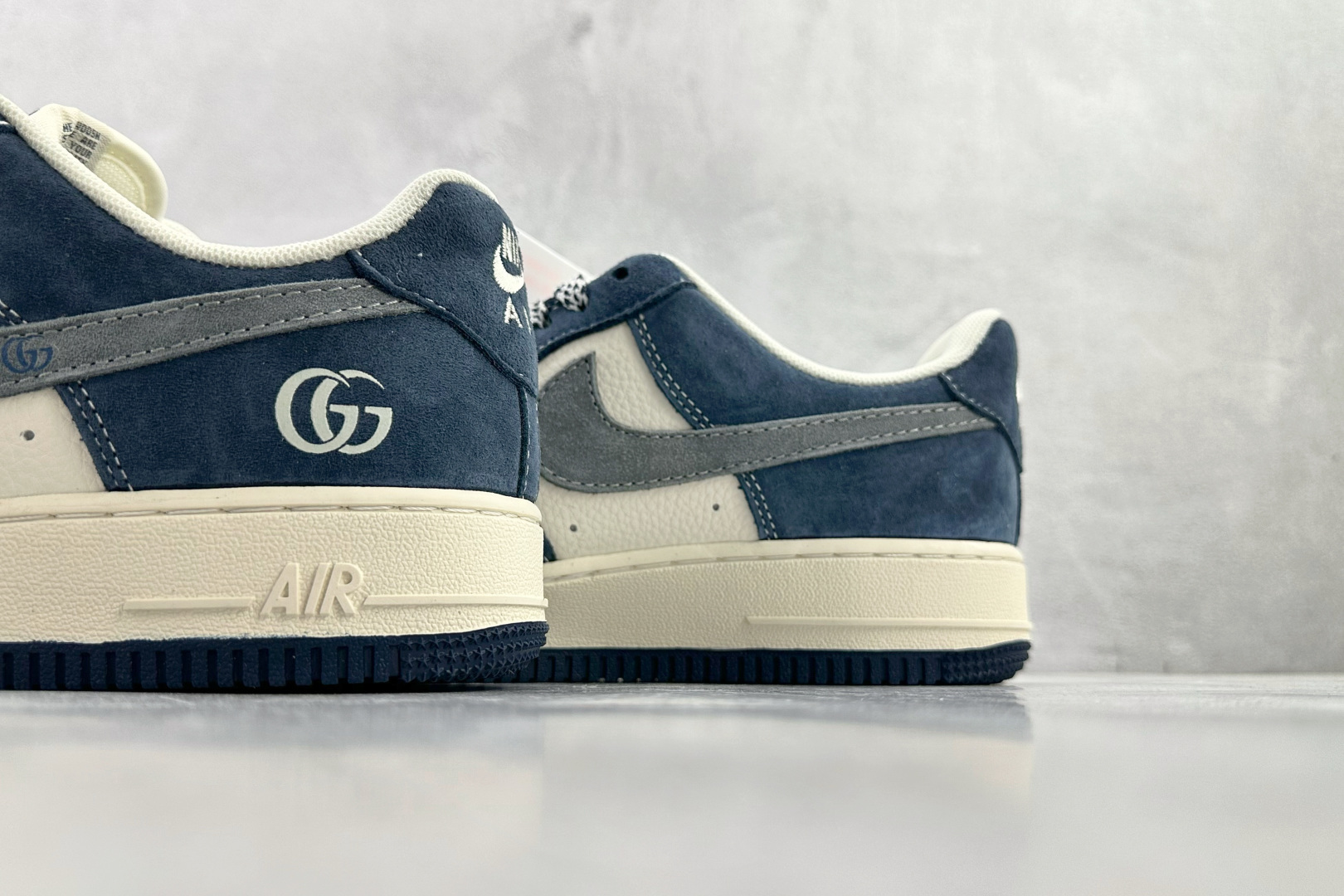 Nike AIR FORCE 1 Low Gucci 联名 蓝白 XL1979-139 Nike AIR FORCE 1 Low Gucci 联名 蓝白 XL1979-139