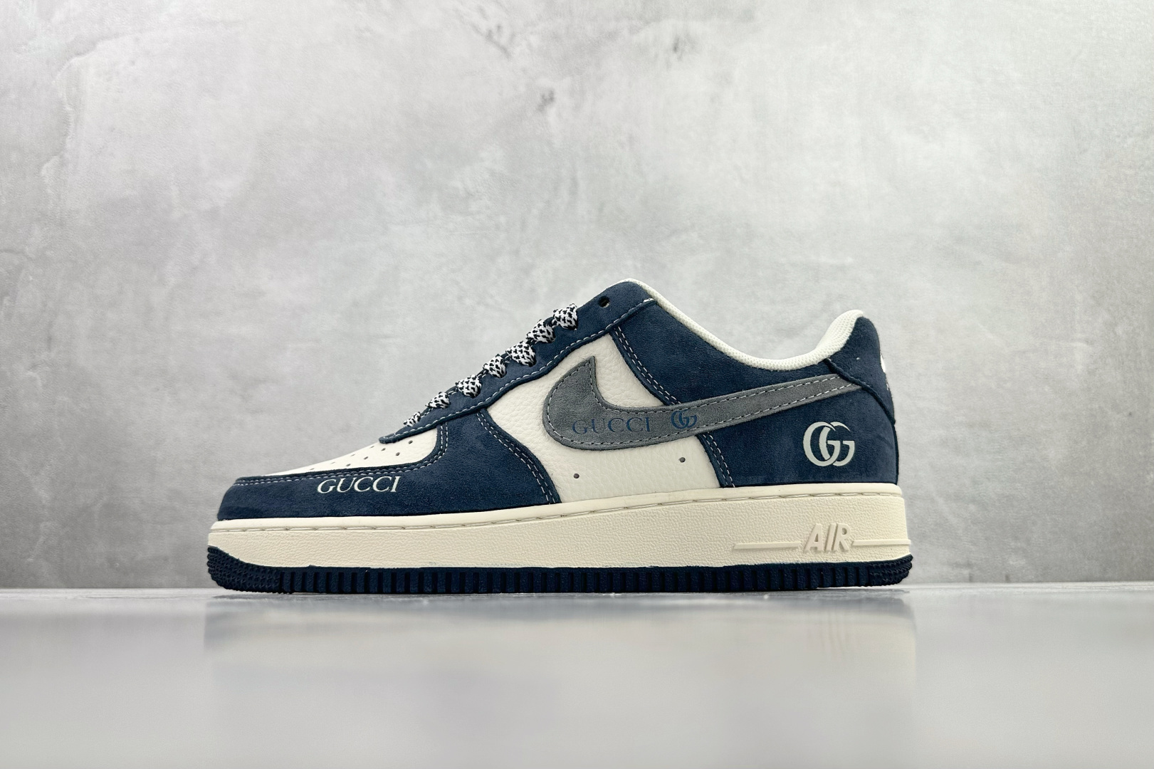 Nike AIR FORCE 1 Low Gucci 联名 蓝白 XL1979-139 Nike AIR FORCE 1 Low Gucci 联名 蓝白 XL1979-139