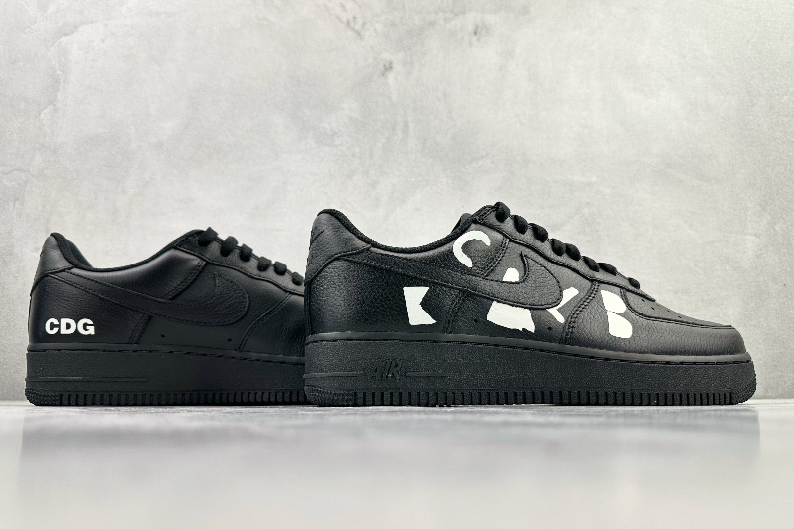 顶级完美复刻 Nike x Black COMME des GARCONS Air Force 1 LOW 黑色 IB9949-001 顶级完美复刻 Nike x Black COMME des GARCONS Air Force 1 LOW 黑色 IB9949-001