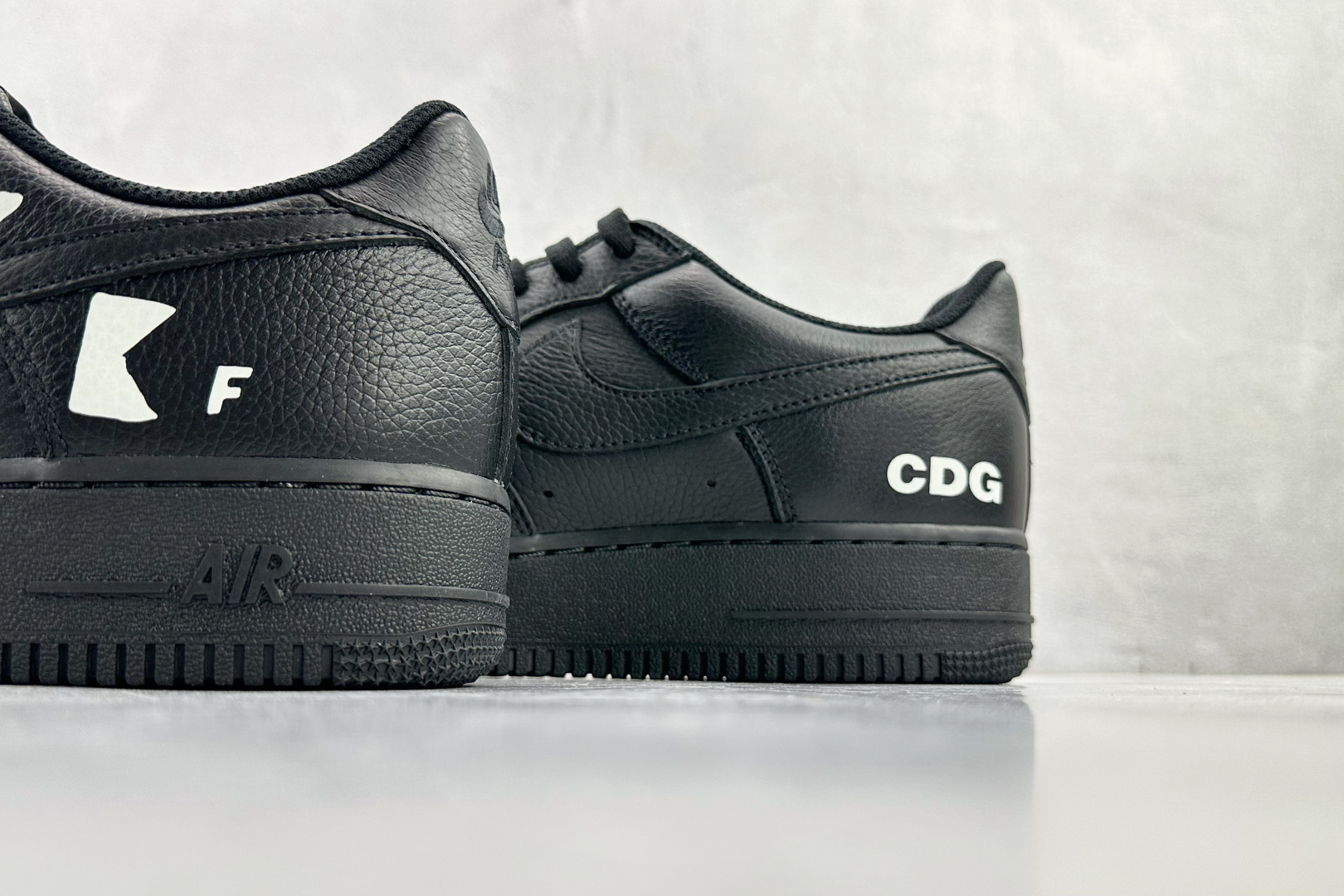 顶级完美复刻 Nike x Black COMME des GARCONS Air Force 1 LOW 黑色 IB9949-001 顶级完美复刻 Nike x Black COMME des GARCONS Air Force 1 LOW 黑色 IB9949-001