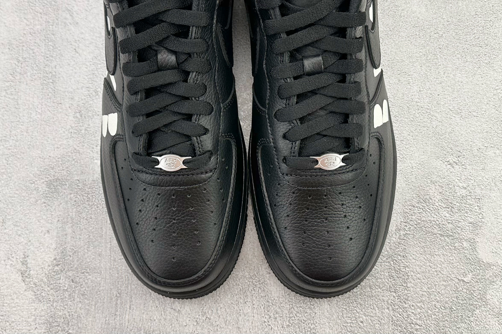 顶级完美复刻 Nike x Black COMME des GARCONS Air Force 1 LOW 黑色 IB9949-001 顶级完美复刻 Nike x Black COMME des GARCONS Air Force 1 LOW 黑色 IB9949-001