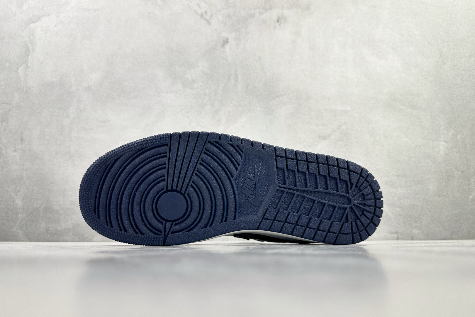 平台爆款 Jordan Air Jordan 1 Low SE 白蓝色 IH0648-141 平台爆款 Jordan Air Jordan 1 Low SE 白蓝色 IH0648-141