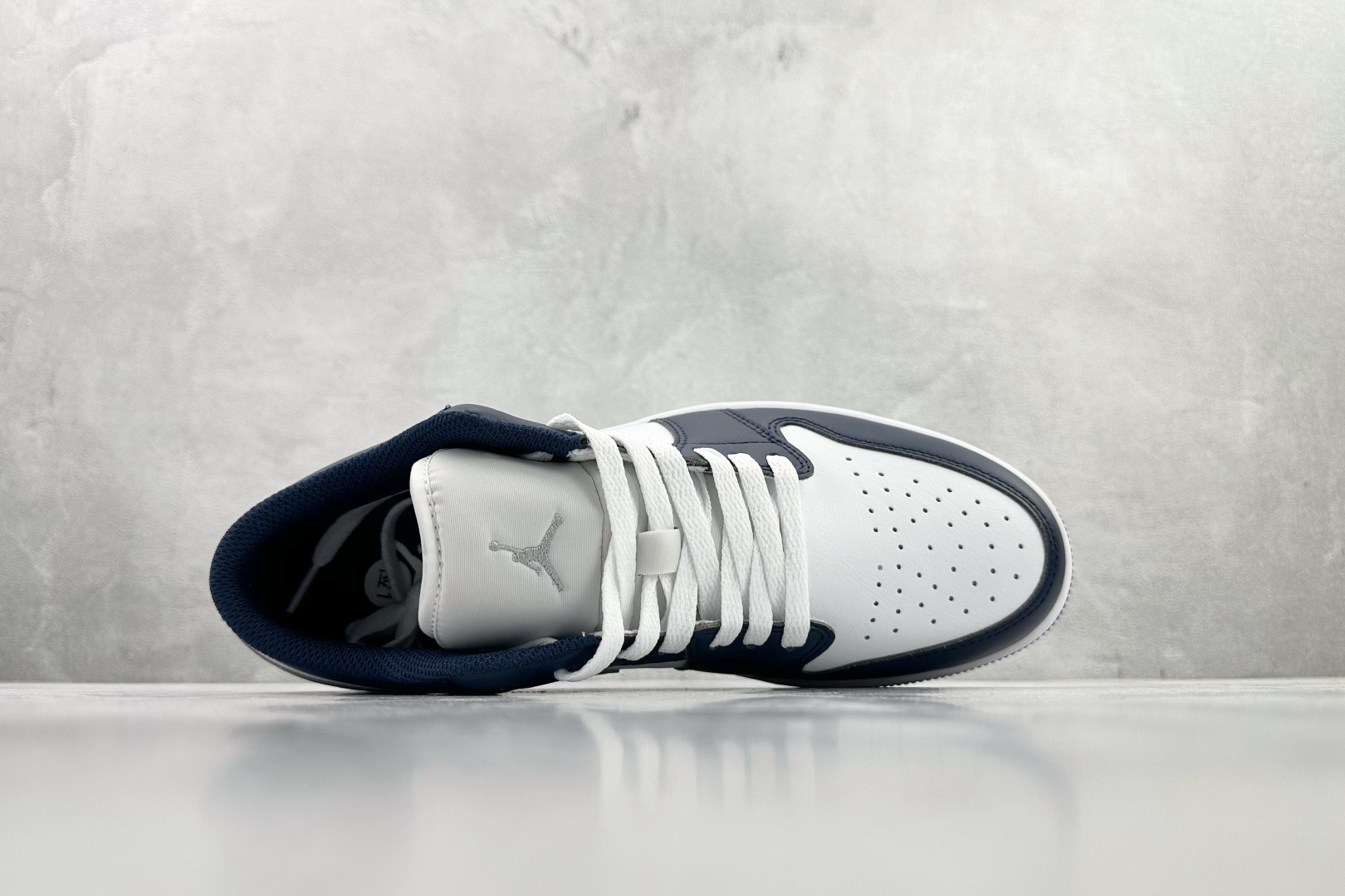 平台爆款 Jordan Air Jordan 1 白蓝 553558-141 平台爆款 Jordan Air Jordan 1 白蓝 553558-141