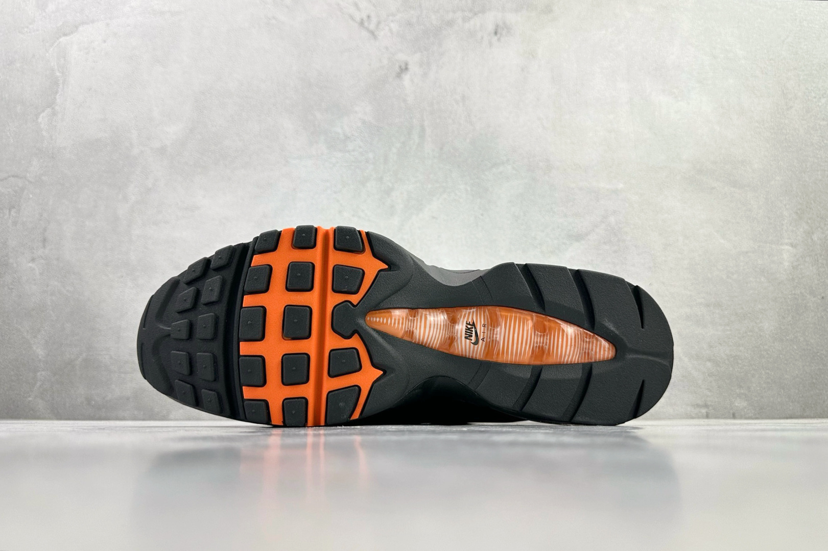 顶级完美复刻 Nike Air 95 黑褐色 HQ1973-001 顶级完美复刻 Nike Air 95 黑褐色 HQ1973-001