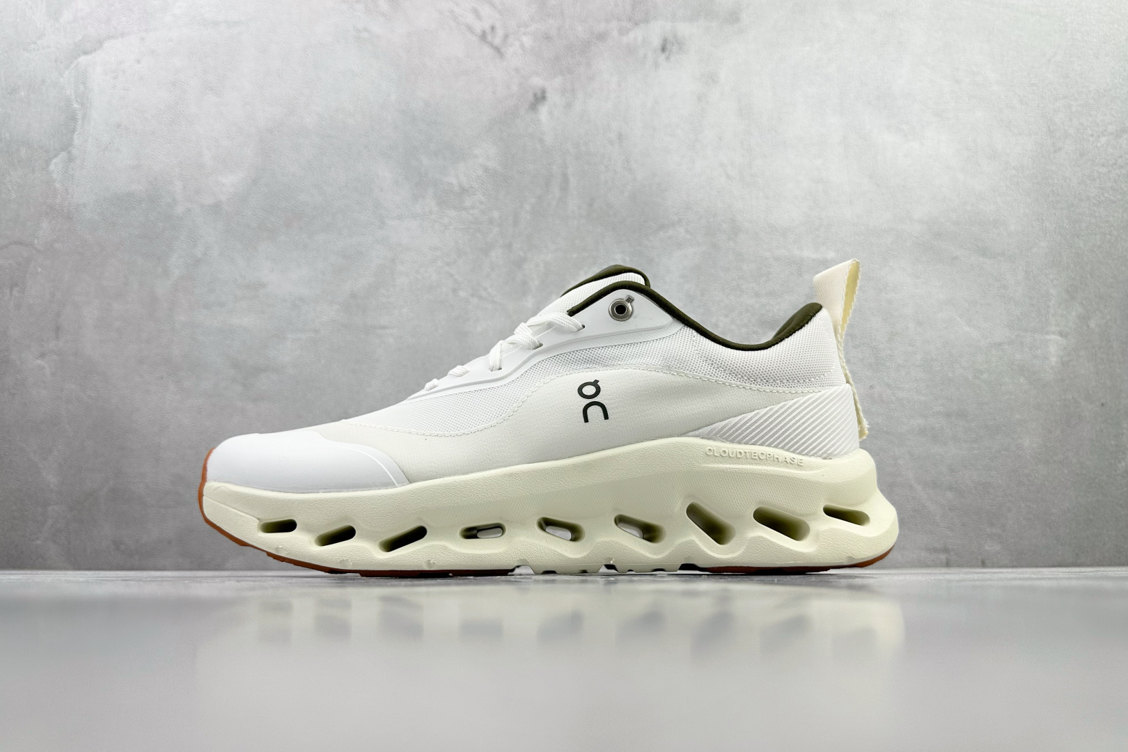 180 LOEWE x On昂跑 Cloudtilt 2 白绿 3ME1069-Chinese UA Cheap High Quatity Brand Clothes Bags handbags Sneakers wholesale wholesaler seller from China Factory suppliers Fashion Clothing Shoes best Quality Beautiful Price 180 LOEWE x On昂跑 Cloudtilt 2 白绿 3ME1069