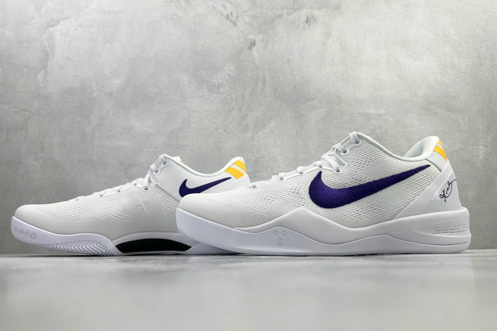 Best Nike Kobe 8 Protro 白色货号：HF9550-100尺码：36 36.5 37