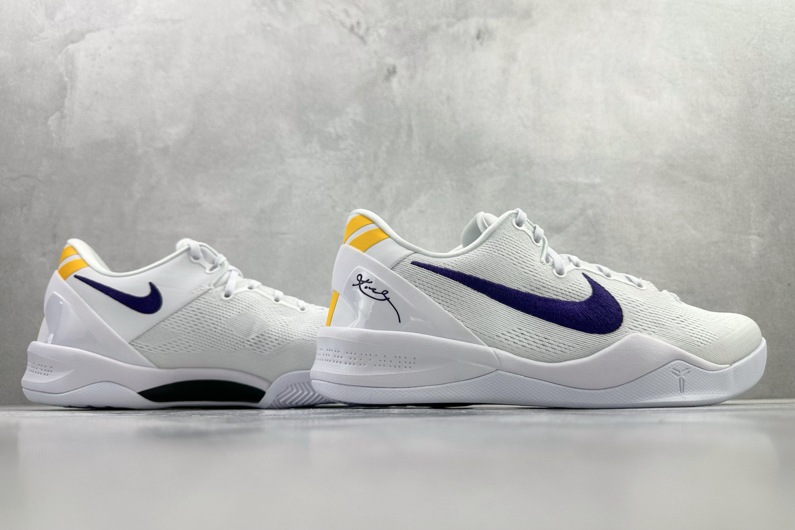 Best Nike Kobe 8 Protro 白色货号：HF9550-100尺码：36 36.5 37