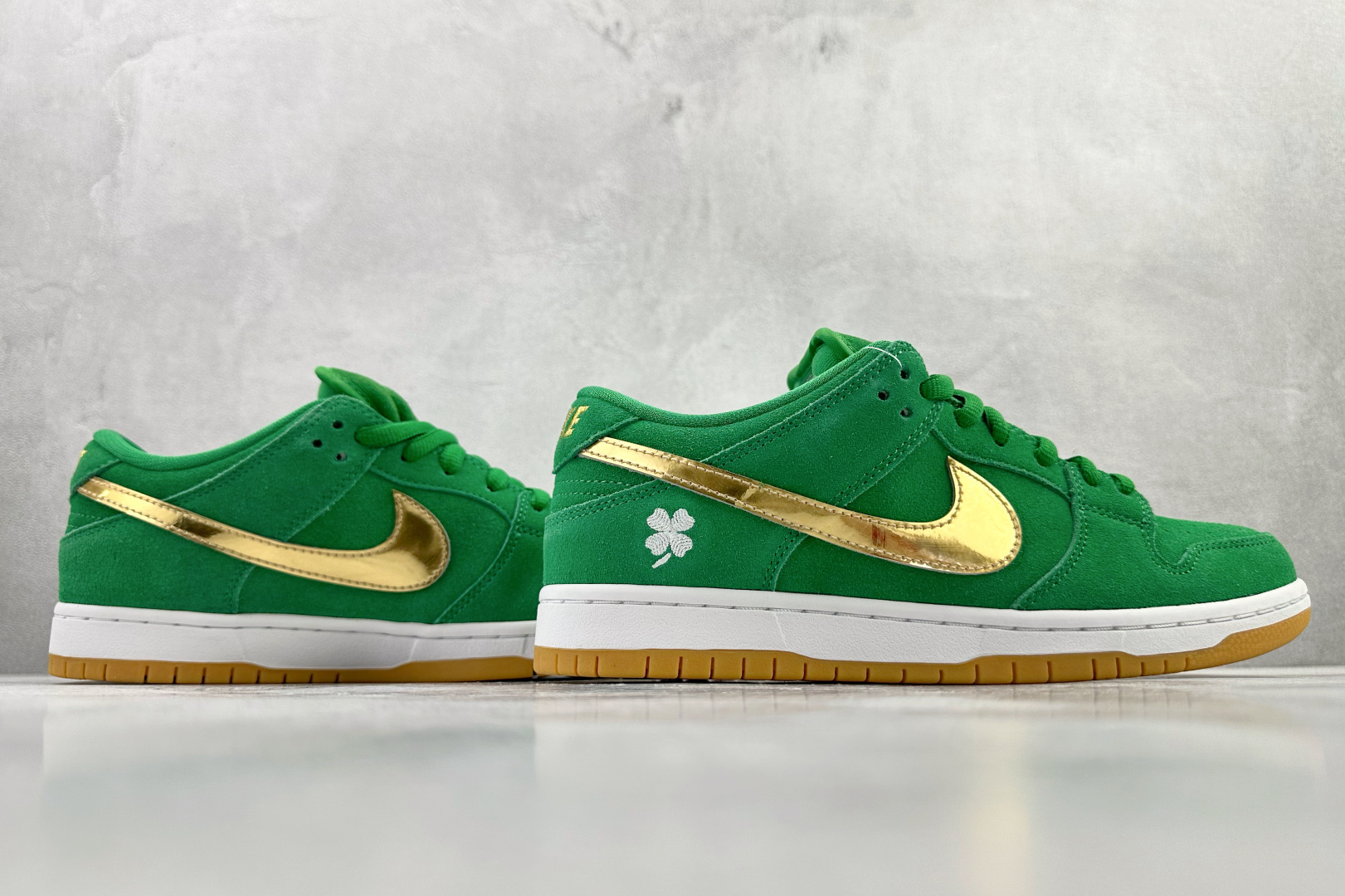 260 Nike Dunk SB SB Pro ”Shamrock” 绿色 BQ6817-303-Chinese UA Cheap High Quatity Brand Clothes Bags handbags Sneakers wholesale wholesaler seller from China Factory suppliers Fashion Clothing Shoes best Quality Beautiful Price 260 Nike Dunk SB SB Pro ”Shamrock” 绿色 BQ6817-303