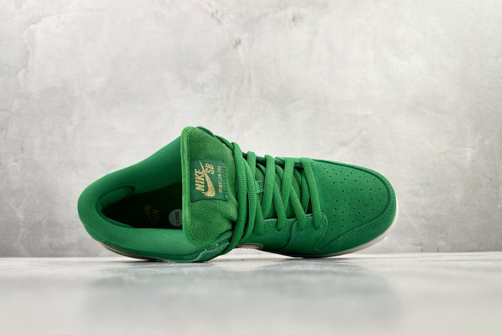 260 Nike Dunk SB SB Pro ”Shamrock” 绿色 BQ6817-303-Chinese UA Cheap High Quatity Brand Clothes Bags handbags Sneakers wholesale wholesaler seller from China Factory suppliers Fashion Clothing Shoes best Quality Beautiful Price 260 Nike Dunk SB SB Pro ”Shamrock” 绿色 BQ6817-303