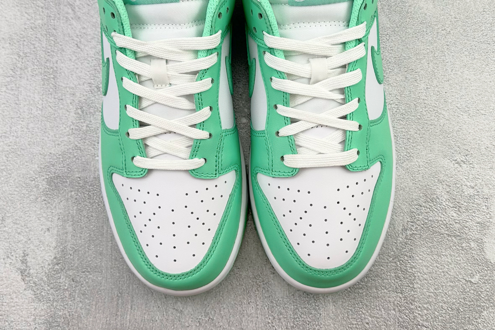 Nike Dunk green glow 蒂芙尼绿 DD1503-105 Nike Dunk green glow 蒂芙尼绿 DD1503-105