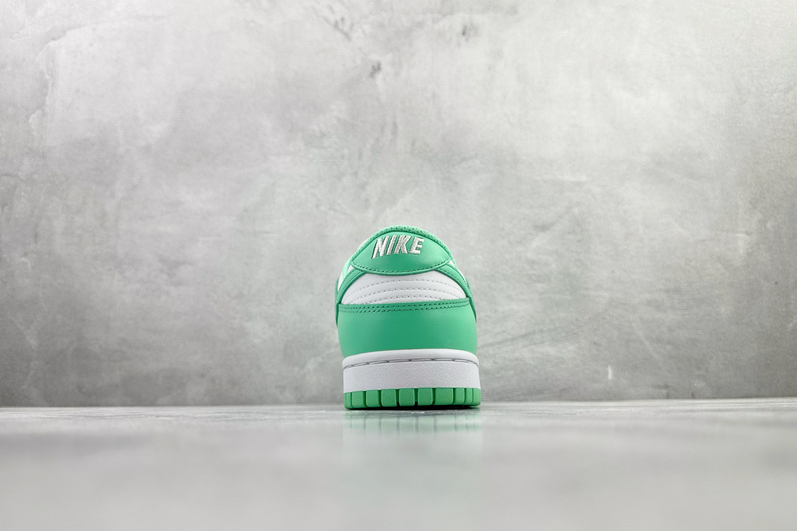 Nike Dunk green glow 蒂芙尼绿 DD1503-105 Nike Dunk green glow 蒂芙尼绿 DD1503-105