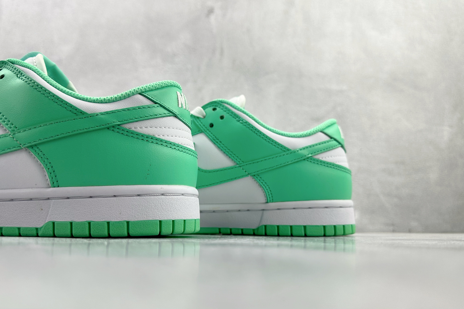 Nike Dunk green glow 蒂芙尼绿 DD1503-105 Nike Dunk green glow 蒂芙尼绿 DD1503-105