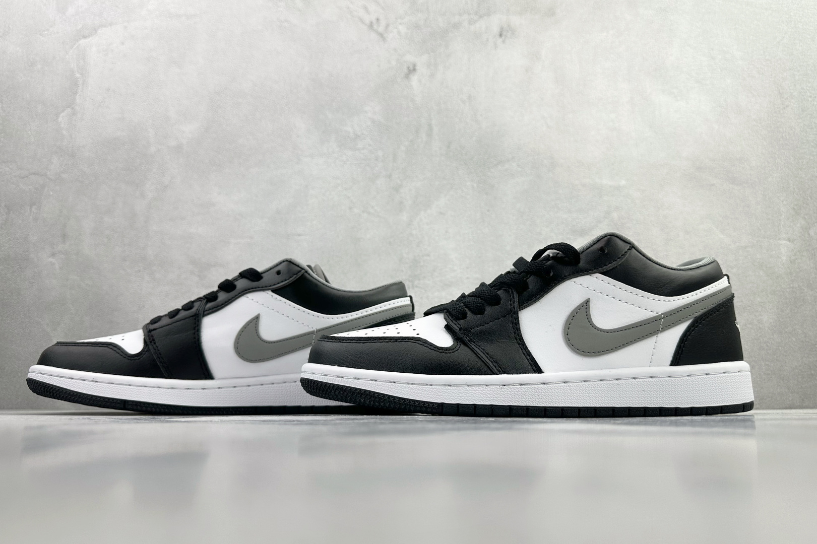 平台爆款 Jordan Air Jordan 1 low ”shadow” 黑白灰 553558-040 平台爆款 Jordan Air Jordan 1 low ”shadow” 黑白灰 553558-040